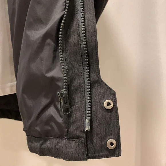 REI Elements Co-Op winter jacket black with removable hood - Picture 5 of 10